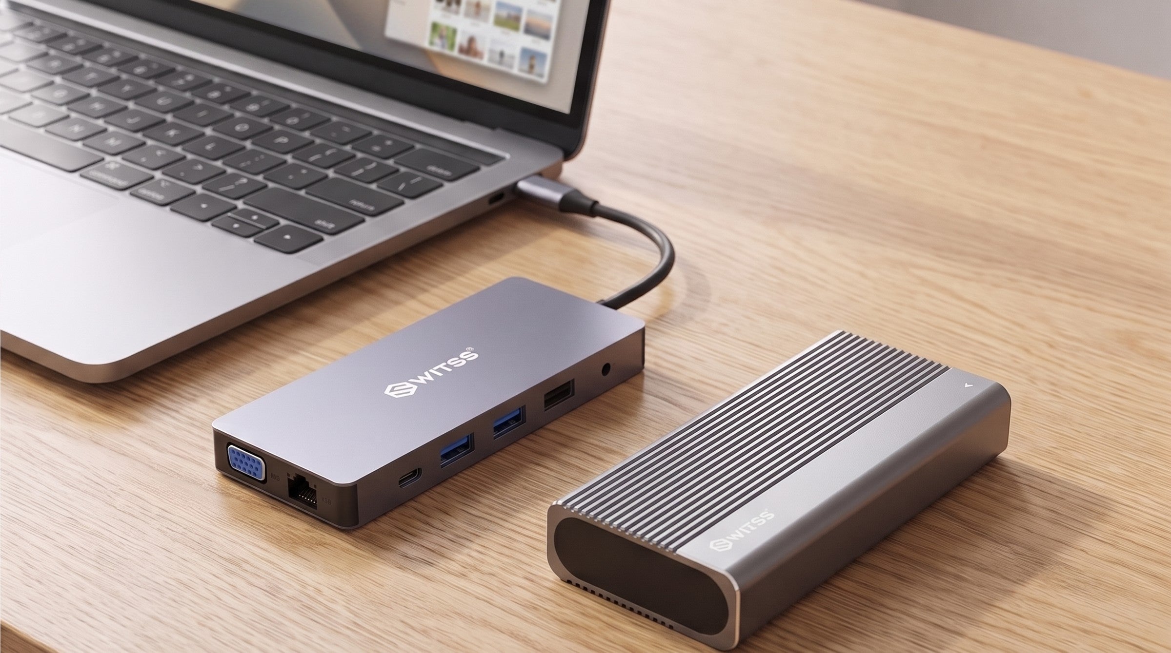 Bureau Switss® avec ordinateur portable, hub USB-C et boîtier SSD M.2