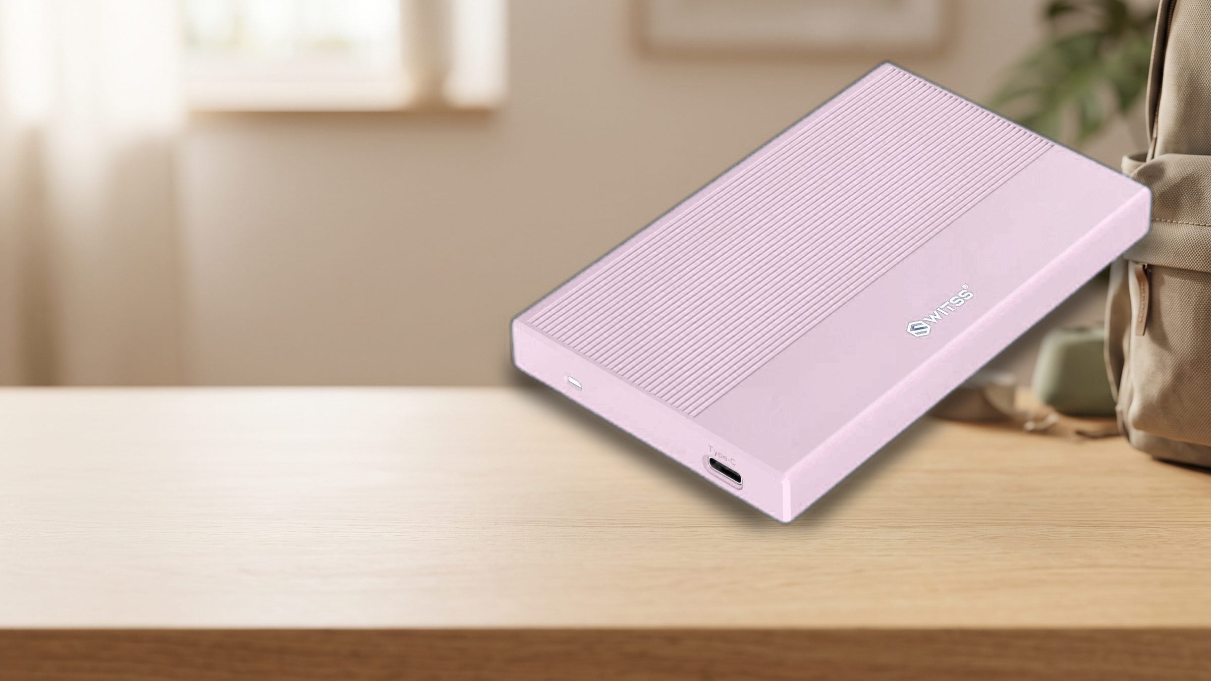 Switss® 2.5 inch external enclosure in use, lifestyle shot