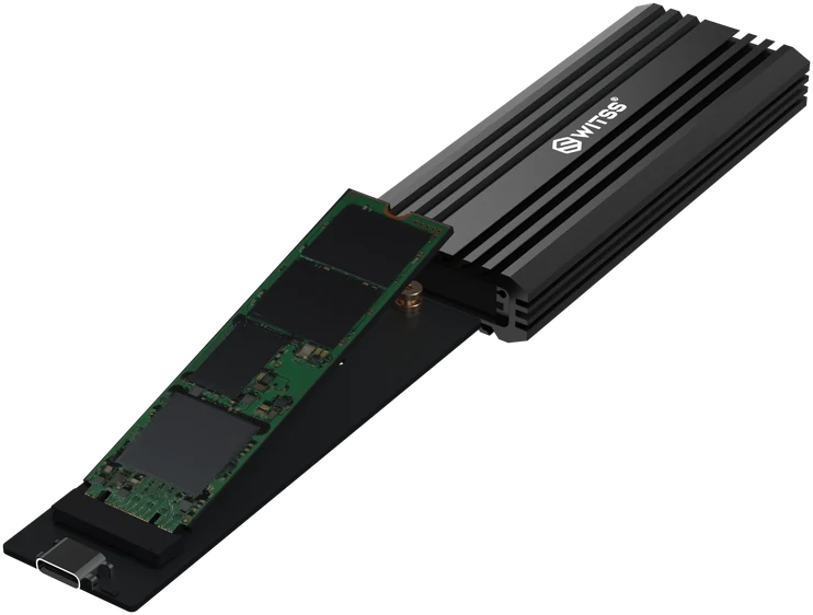 Tray with the M.2 SSD in the slot and a ring around the screw at the end